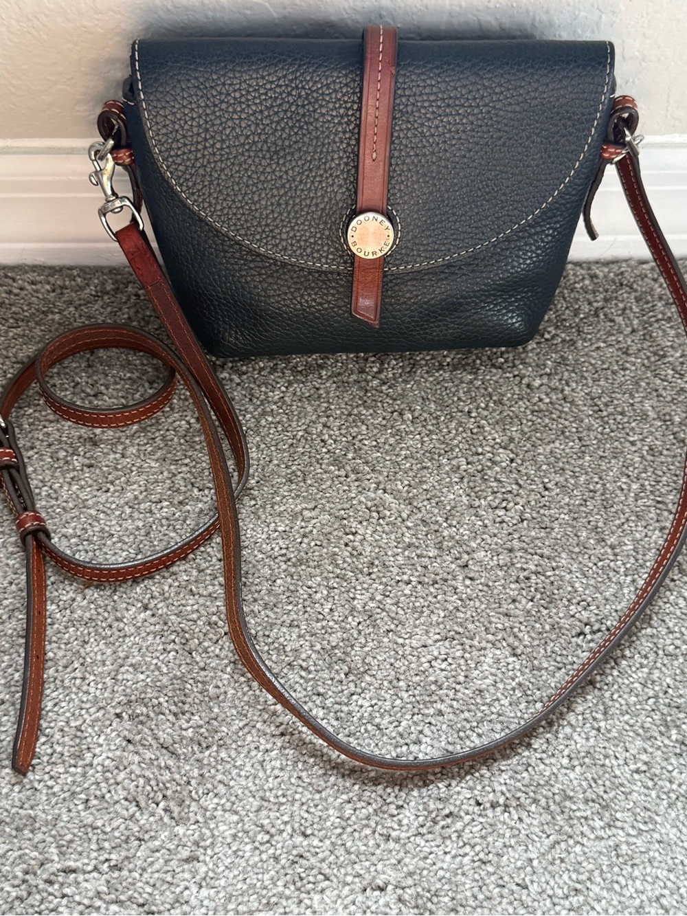 Vintage Dooney & Bourke Mini Cambridge Crossbody Saddle Bag